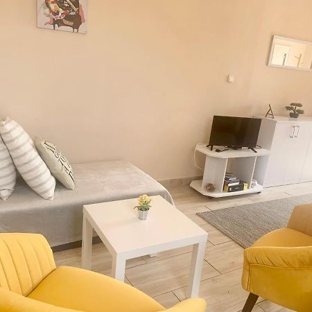 Lelle -Kert Apartman 03 Balatonlelle Zewnętrze zdjęcie