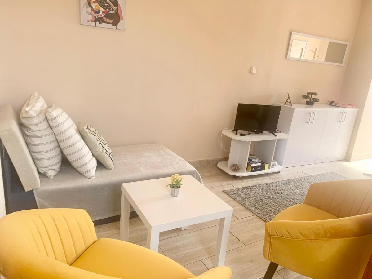 Lelle -Kert Apartman 03 Balatonlelle Zewnętrze zdjęcie